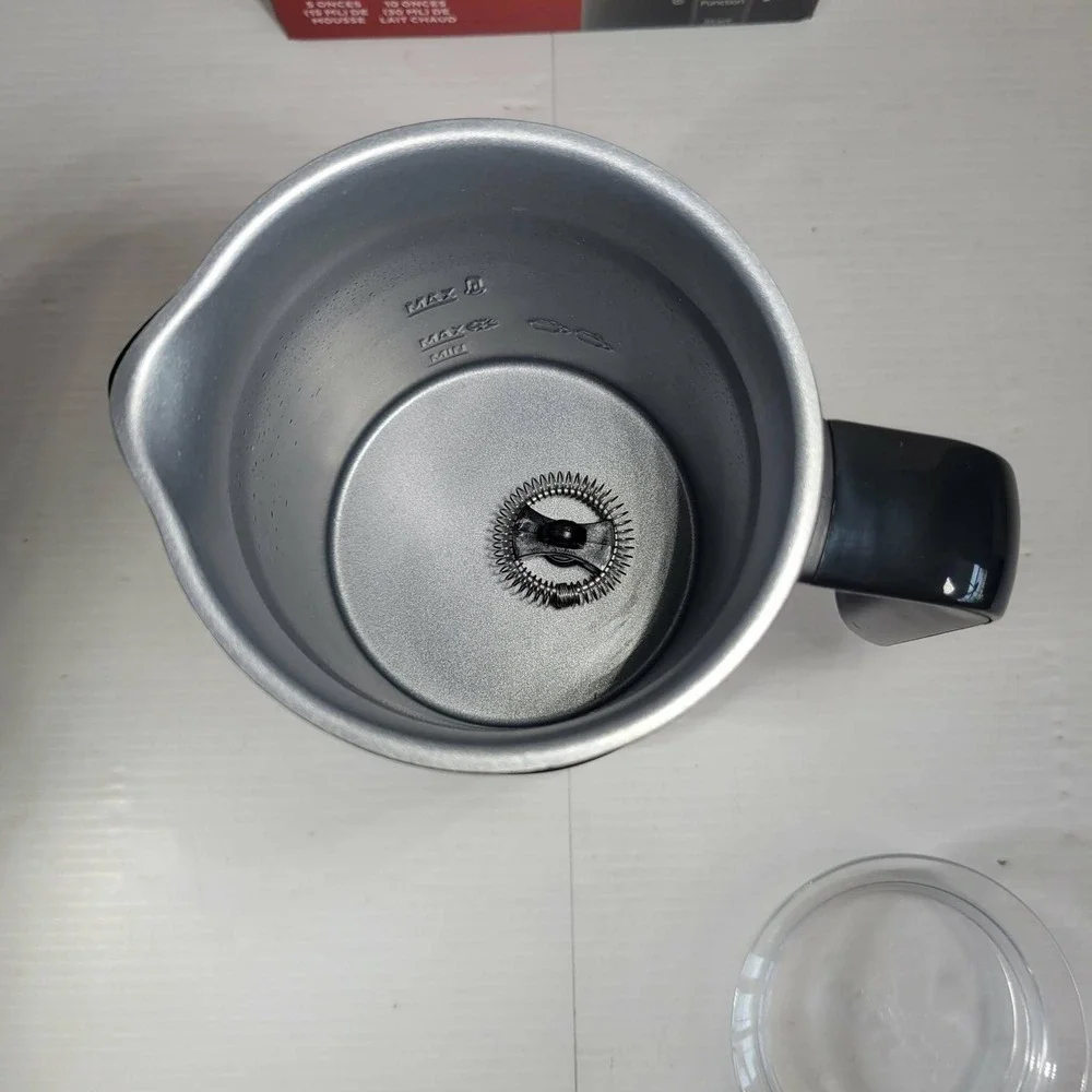 Instant milk frother